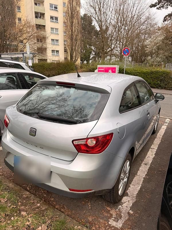 Gebraucht Seat Ibiza 60 PS (44 kW) 2010 Silber Kleinwagen