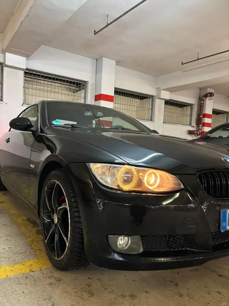Gebraucht BMW 325 Cabriolet Performance 218 PS (160 kW) 2007 Schwarz Cabrio