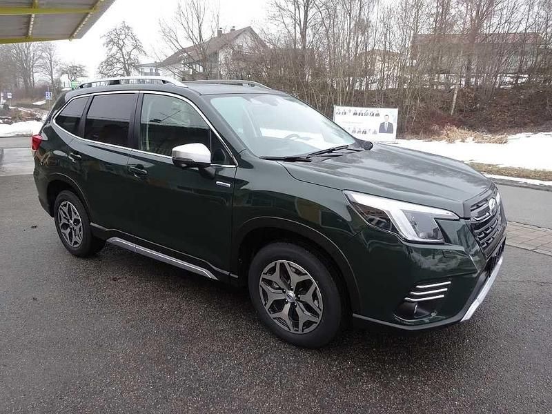 Gebraucht Subaru Forester Comfort 150 PS (110 kW) 2024 Grün SUV
