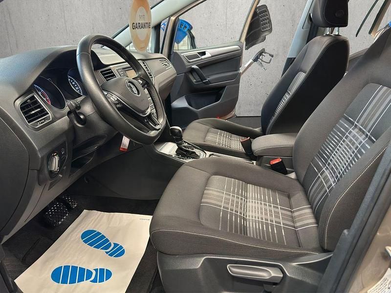 Gebraucht VW Golf 110 PS (80 kW) 2015 Gold SUV