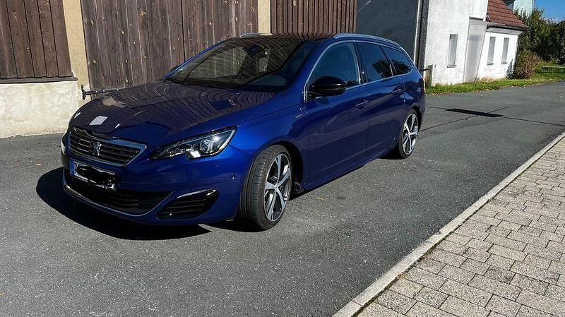 Blau Gebraucht 2015 Peugeot 308 GT Kombi | 8.900 € (Etwas zu teuer) - Bild 1/4