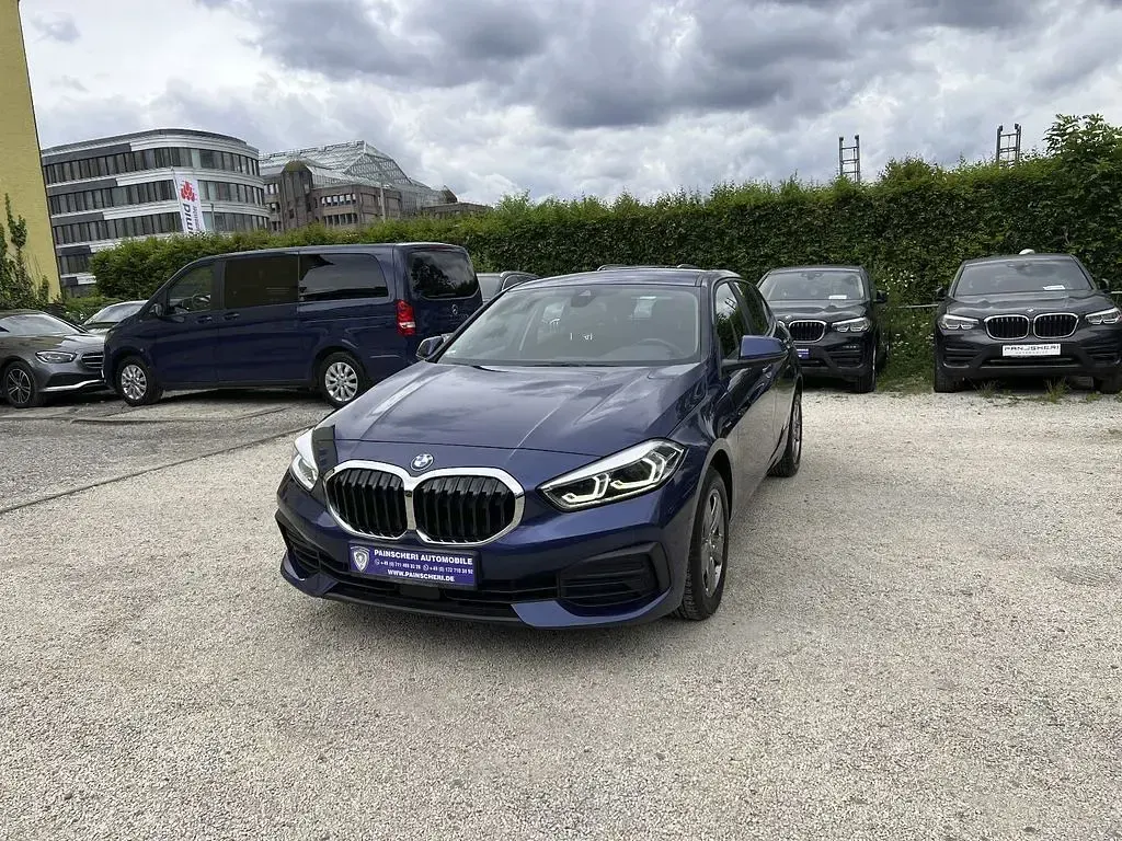 Gebraucht BMW 118 Advantage 150 PS (110 kW) 2023 Phytonicblau Limousine