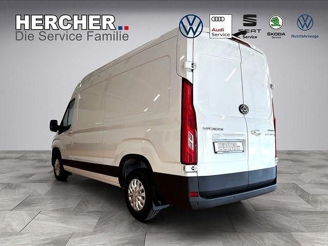 Second-hand Maxus V90 148 CP (108 kW) 2025 Alb Van
