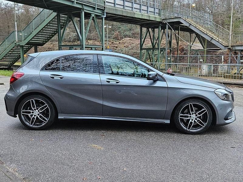Gebraucht Mercedes A250 AMG line 211 PS (155 kW) 2017 Grau Limousine