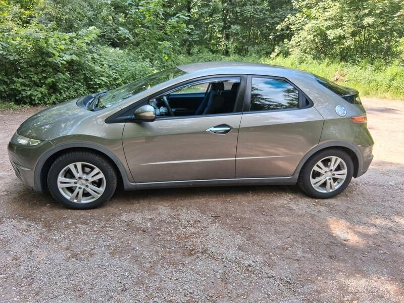Gebraucht 2006 Honda Civic LS Limousine | 3.450 € (Etwas zu teuer) - Bild 1/4