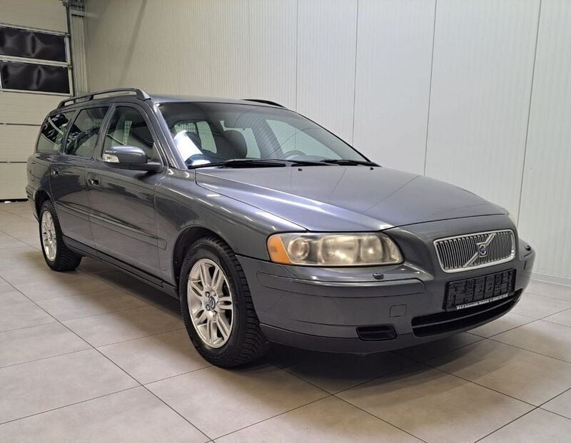 Gebraucht Volvo V70 Kinetic 140 PS (102 kW) 2006 Grau Kombi