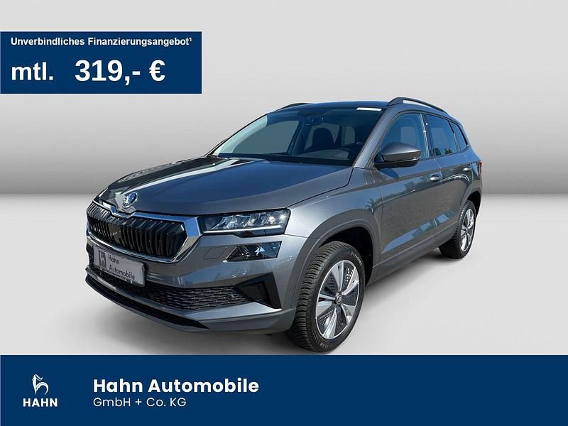 Graphitegrau metallic Gebraucht 2024 Skoda Karoq Style SUV | 29.930 € (Guter Preis) - Bild 1/2