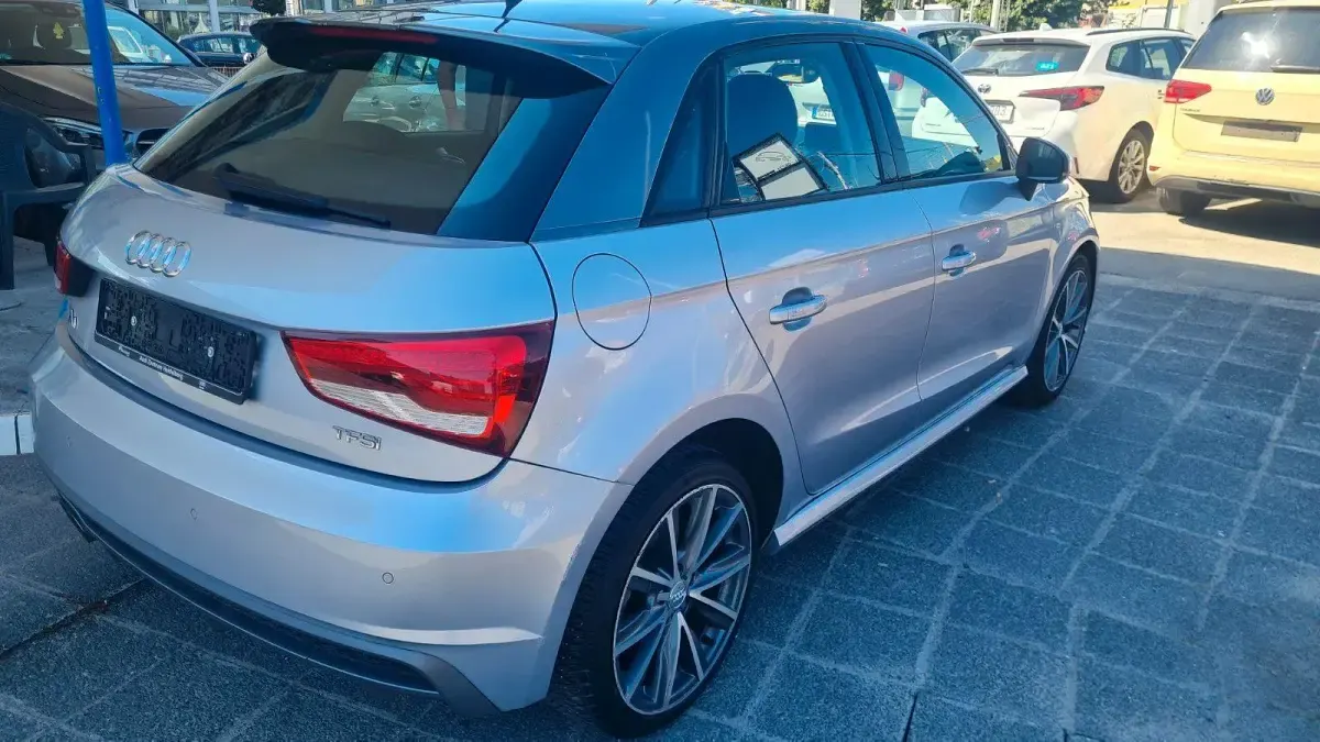Gebraucht Audi A1 Sportback S-Line 125 PS (91 kW) 2017 Silber Kleinwagen