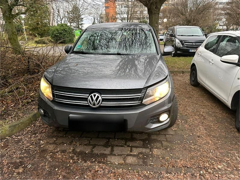 Gebraucht VW Tiguan 140 PS (102 kW) 2012 Grau SUV