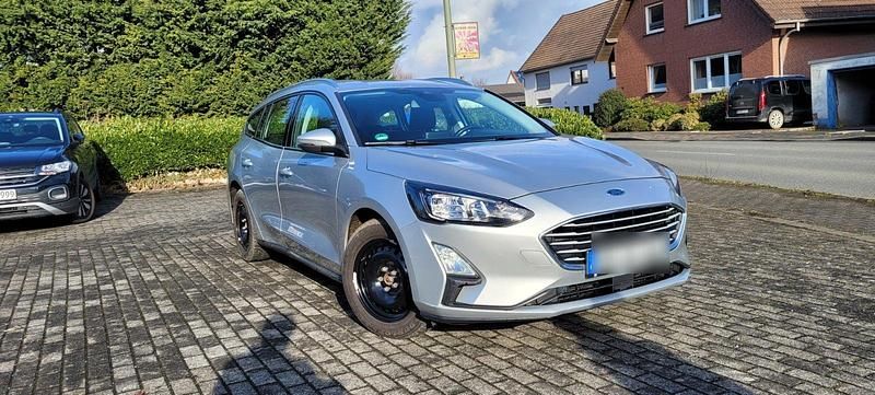 Gebraucht Ford Focus 120 PS (88 kW) 2020 Silber Kombi