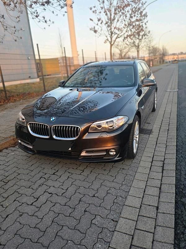 Gebraucht BMW 520 190 PS (139 kW) 2016 Braun Limousine