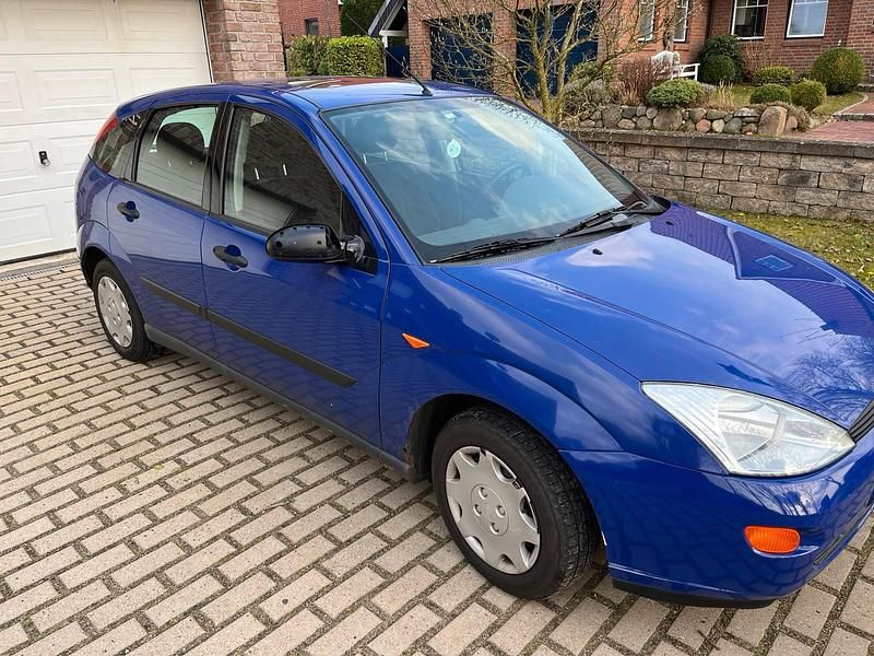 Gebraucht Ford Focus 75 PS (55 kW) 2000 Blau Limousine