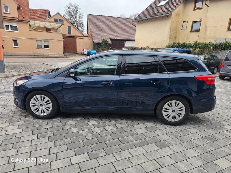 Usata Ford Focus Business Edition 150 CV (110 kW) 2016 Blu Station wagon