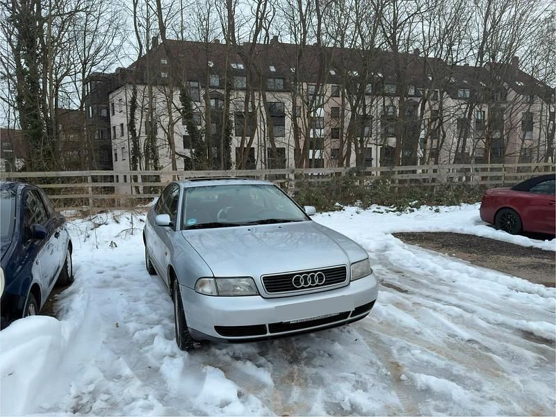 Grau Gebraucht 1997 Audi A4 Limousine | 1.799 € (Fairer Preis) - Bild 1/4