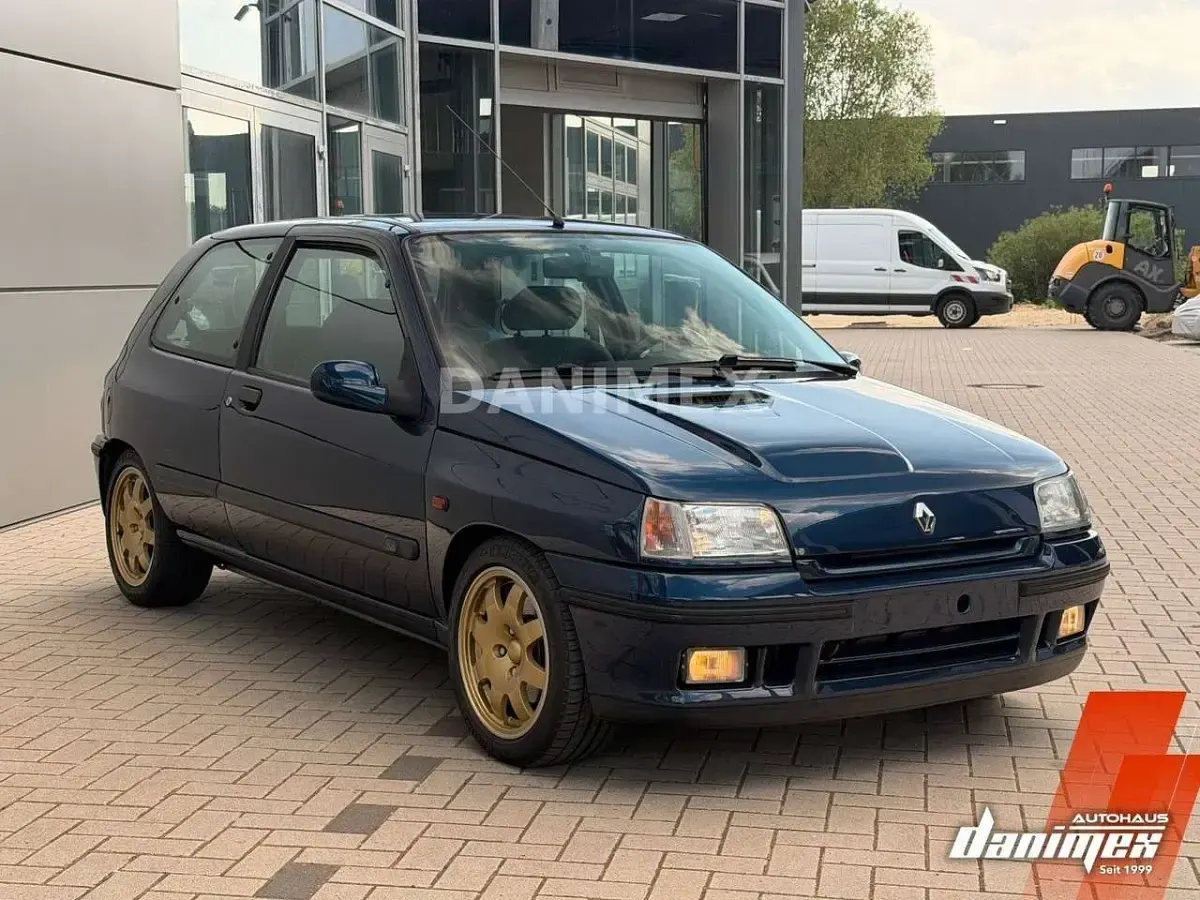 Gebraucht Renault Clio 147 PS (108 kW) 1995 Blau Limousine