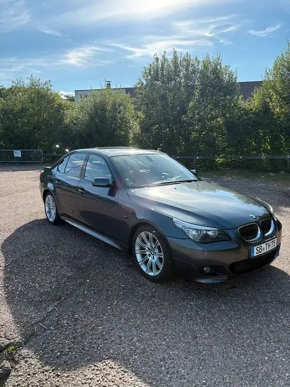Gebraucht BMW 530 Performance 235 PS (172 kW) 2008 Silber Limousine