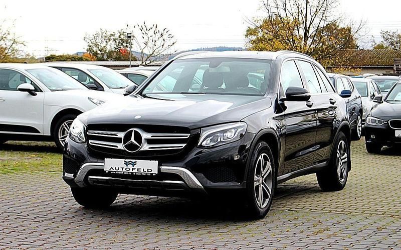 Schwarz Gebraucht 2016 Mercedes GLC220 SUV | 20.950 € (Guter Preis) - Bild 1/4