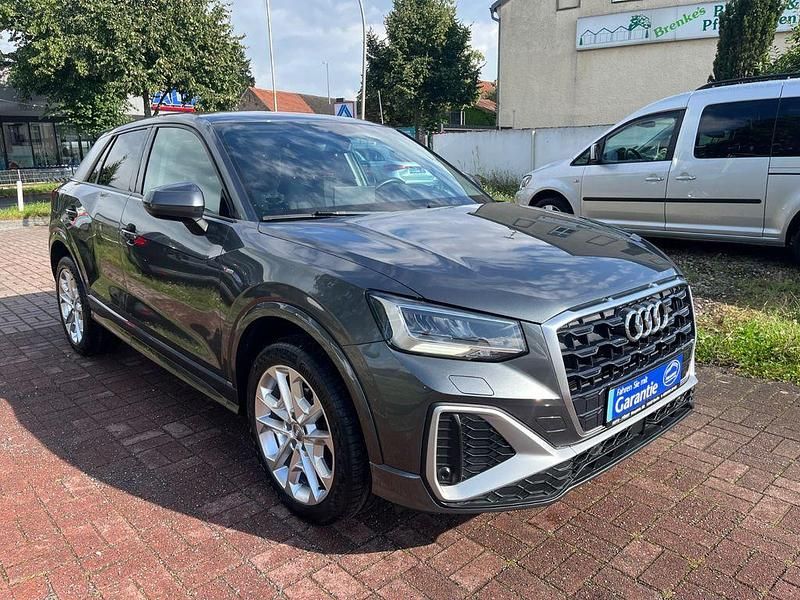 Gebraucht Audi Q2 S-Line 150 PS (110 kW) 2022 Grau SUV