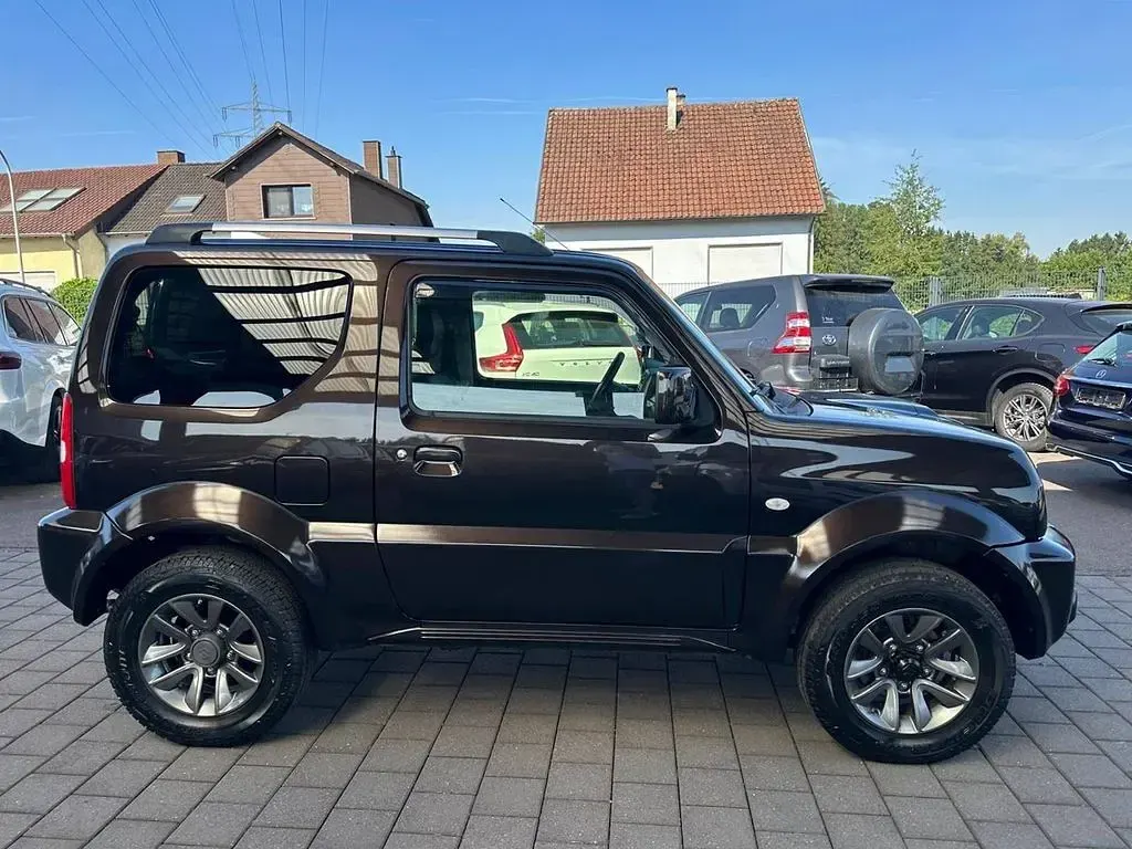 Gebraucht Suzuki Jimny Style 84 PS (61 kW) 2017 Braun SUV