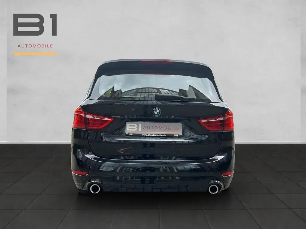 Gebraucht BMW 220 Gran Tourer Advantage 190 PS (139 kW) 2019 Schwarz Van / Kleinbus