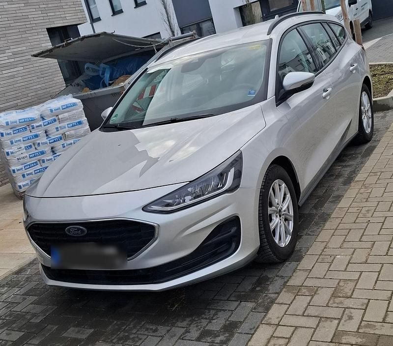 Gebraucht Ford Focus 120 PS (88 kW) 2022 Silber Kombi
