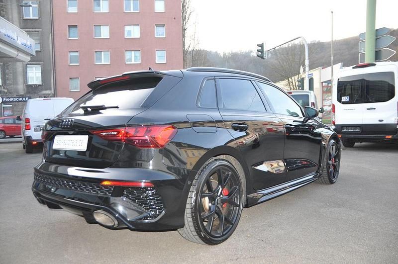 Gebraucht Audi RS3 Sportback Sport 400 PS (294 kW) 2022 Schwarz Kleinwagen