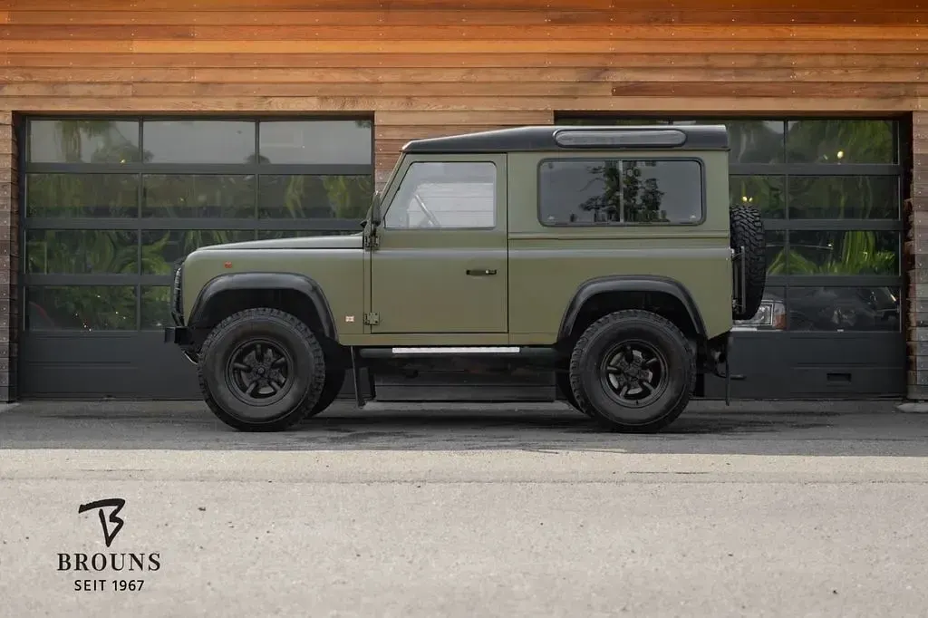 Gebraucht Land Rover Defender 136 PS (100 kW) 1996 Grün SUV