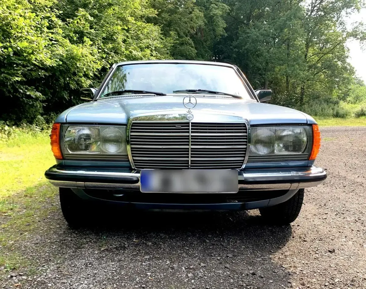 Gebraucht Mercedes 230 109 PS (80 kW) 1978 Blau Coupé