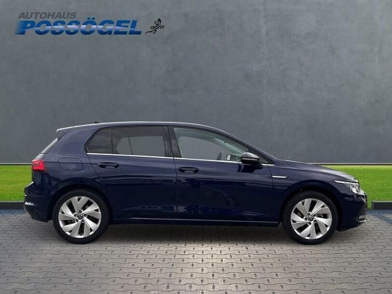 Gebraucht VW Golf VII Style 150 PS (110 kW) 2021 Blau Limousine