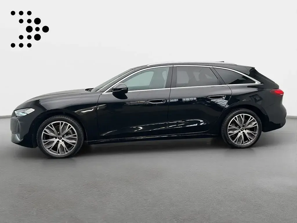 Gebraucht Audi A5 Sport 204 PS (150 kW) 2025 Mythosschwarz metallic Kombi