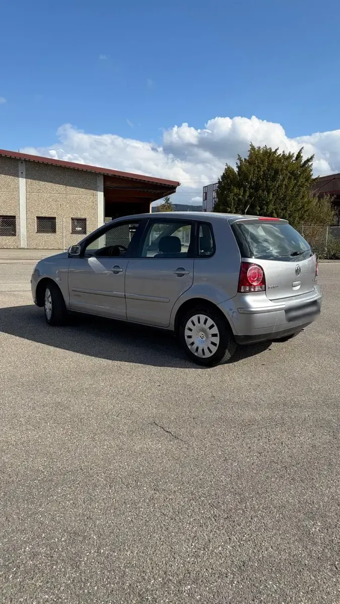Gebraucht VW Polo 69 PS (50 kW) 2007 Silber Kleinwagen