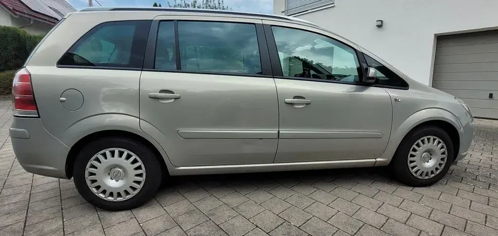 Gebraucht Opel Zafira 140 PS (102 kW) 2006 Beige Van / Kleinbus