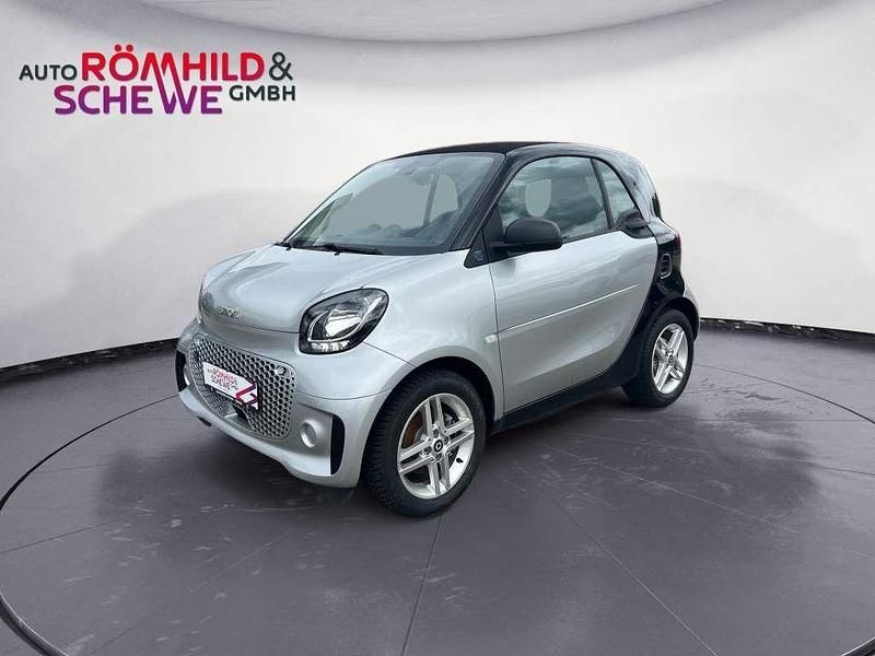 Bodypanels in cool silver (met Gebraucht 2021 Smart ForTwo Electric Drive Coupé | 9.890 € (Etwas zu teuer) - Bild 1/4