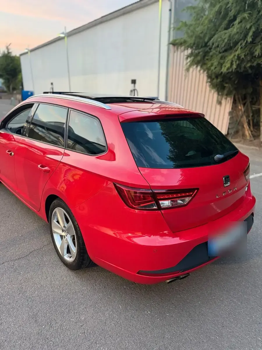 Gebraucht Seat Leon ST FR 150 PS (110 kW) 2016 Rot Kombi