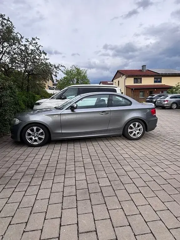 Brugt BMW 120 170 HK (125 kW) 2011 Grå Hatchback