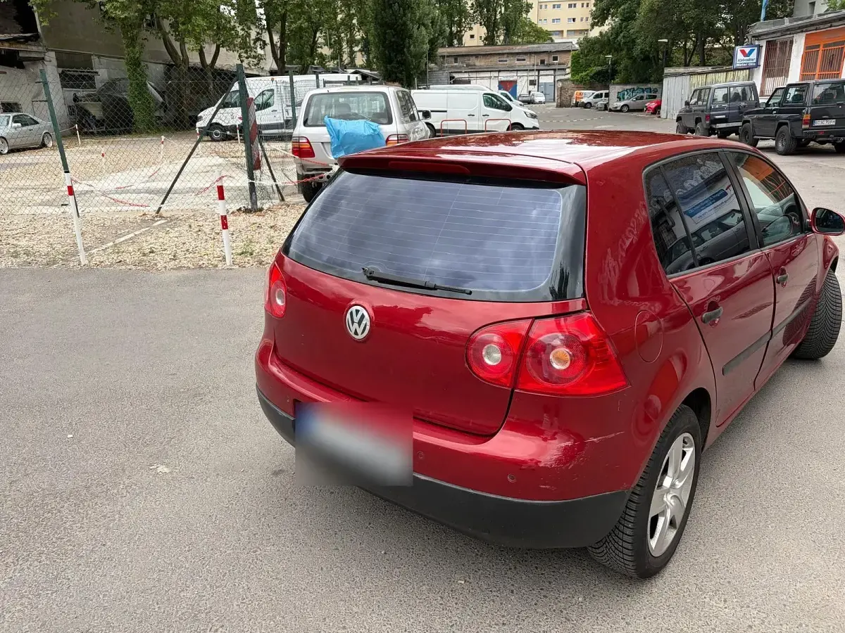 Gebraucht VW Golf V 75 PS (55 kW) 2004 Rot Kleinwagen