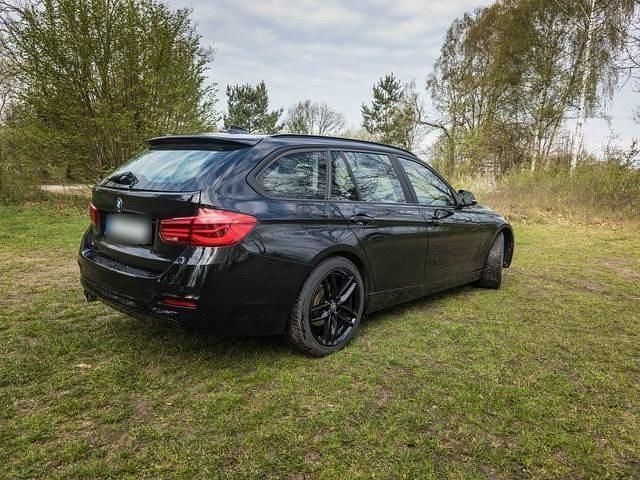 Second-hand BMW 320 184 CP (135 kW) 2019 Negru Break