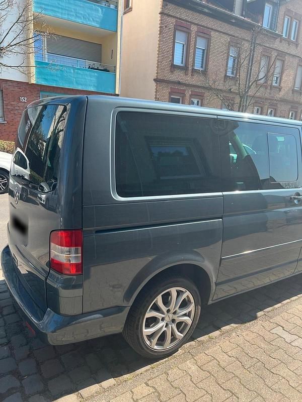 Gebraucht VW Multivan Highline 174 PS (127 kW) 2008 Blau Van / Kleinbus