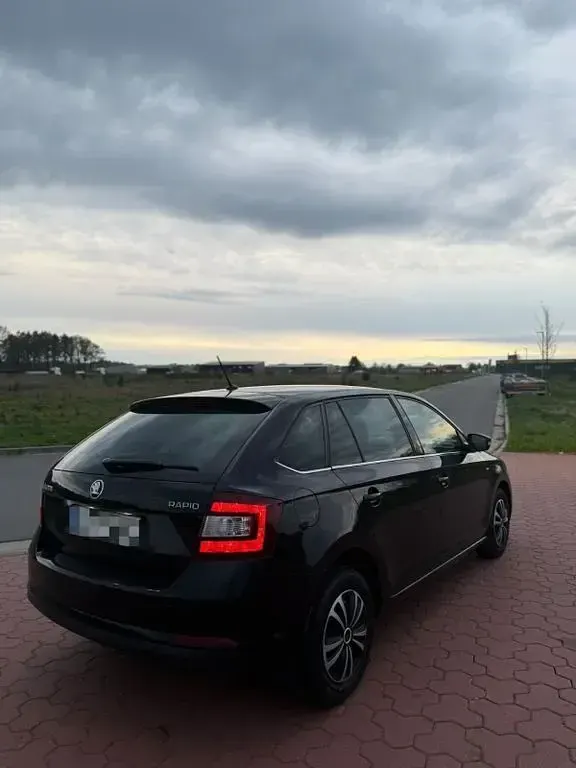 Gebraucht Skoda Rapid Drive 95 PS (69 kW) 2017 Schwarz Kleinwagen