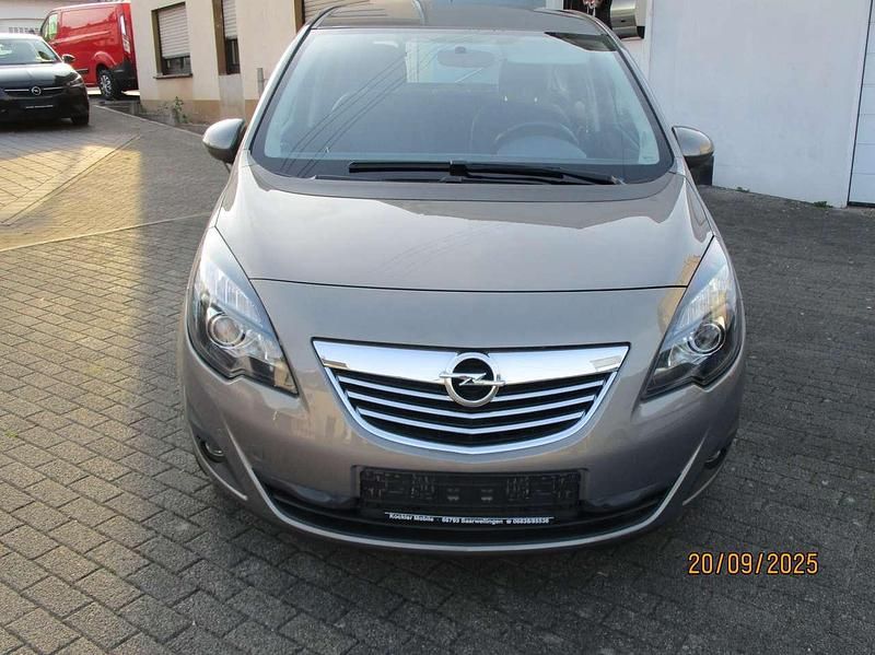 Other Gebraucht 2012 Opel Meriva Innovation Van / Kleinbus | 7.400 € (Teuer) - Bild 1/4