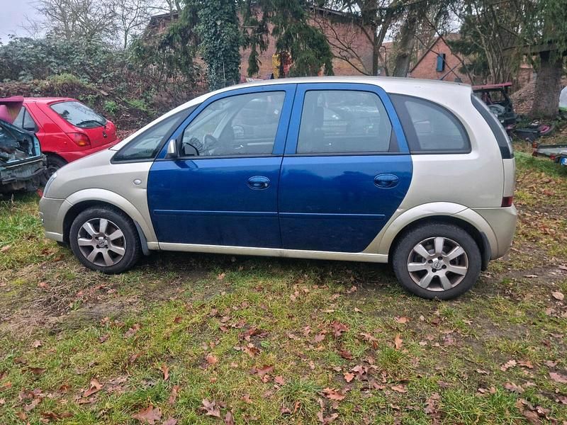 Gebraucht Opel Meriva 125 PS (91 kW) 2006 Gold Van / Kleinbus