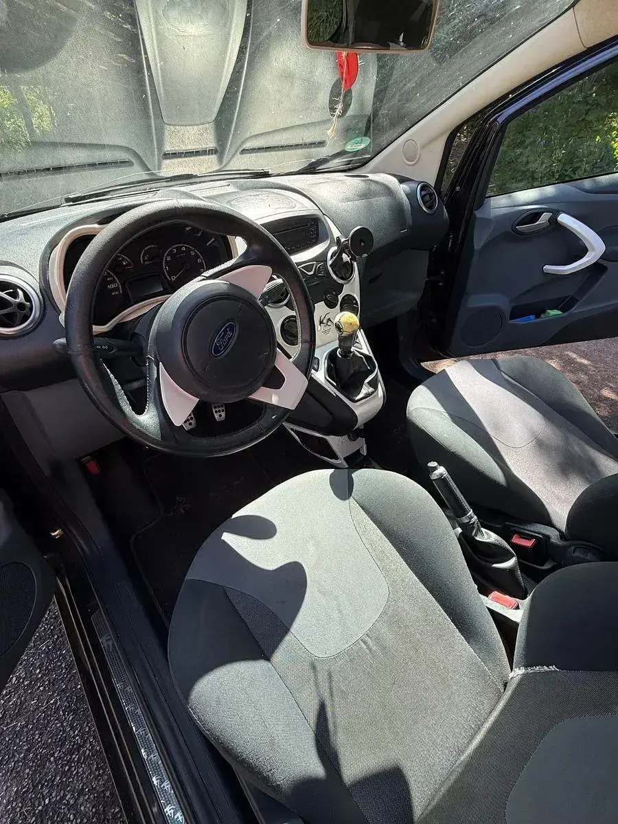 Gebraucht Ford Ka 69 PS (50 kW) 2009 Schwarz Kleinwagen