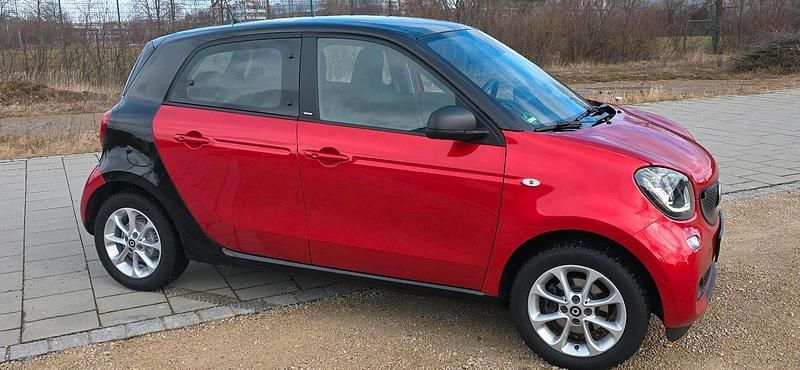 Gebraucht Smart ForFour 90 PS (66 kW) 2019 Rot Kleinwagen