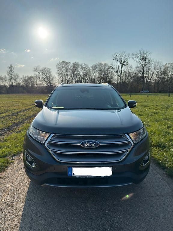 Gebraucht Ford Edge Titanium 179 PS (131 kW) 2017 Grau SUV