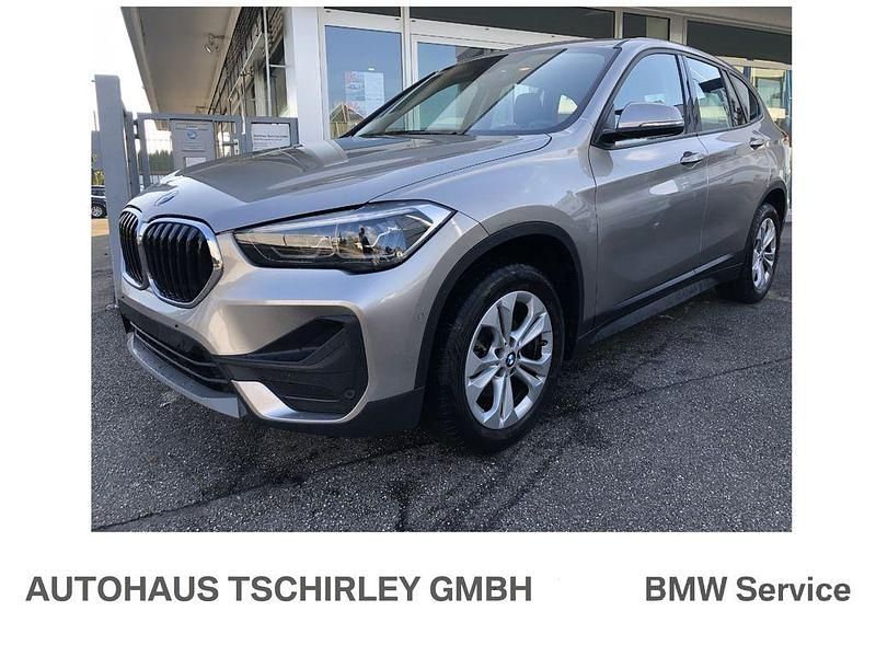 Silber Gebraucht 2021 BMW X1 SUV | 24.800 € (Fairer Preis) - Bild 1/4