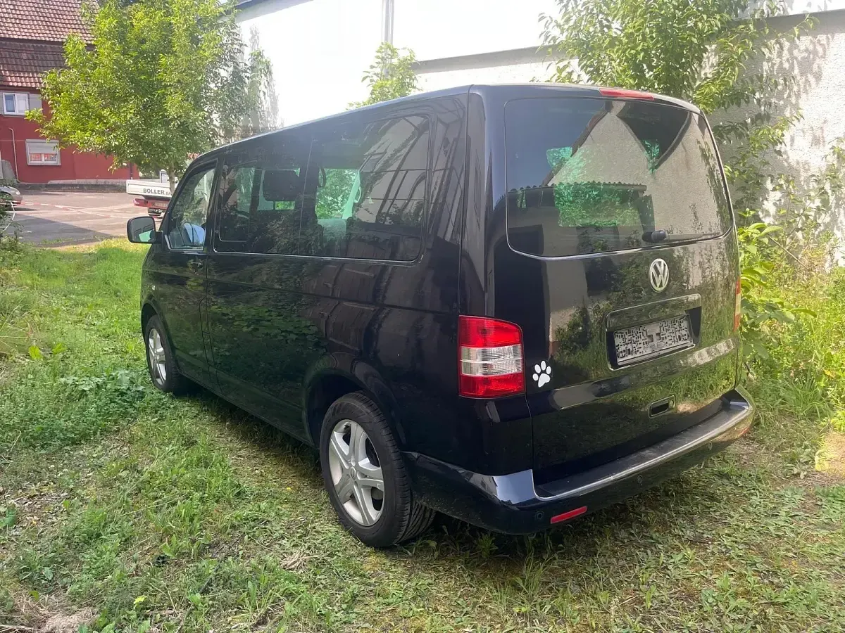 Gebraucht VW Multivan Startline 131 PS (96 kW) 2010 Schwarz Van / Kleinbus