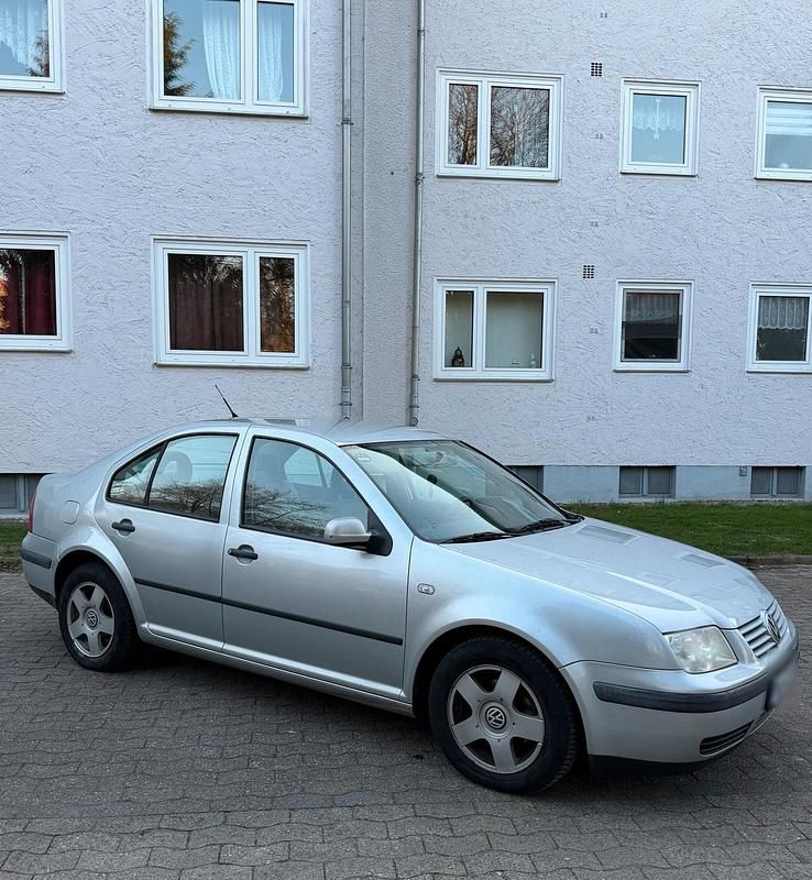 Gebraucht VW Bora 75 PS (55 kW) 2000 Grau Limousine