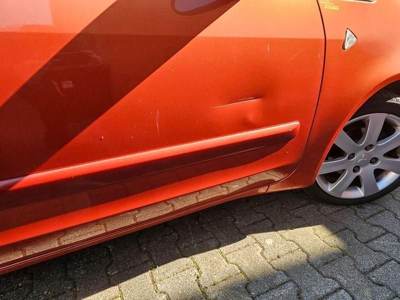 Gebraucht Mitsubishi Colt 109 PS (80 kW) 2007 Orange Cabrio