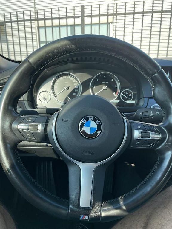 Gebraucht BMW 520 190 PS (139 kW) 2015 Blau Limousine