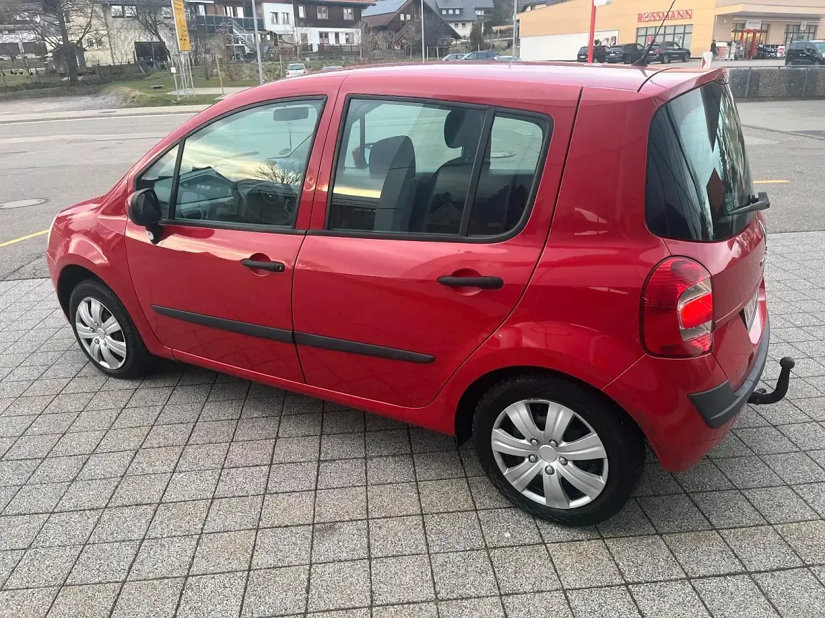 Gebraucht Renault Modus 60 PS (44 kW) 2010 Rot Van / Kleinbus